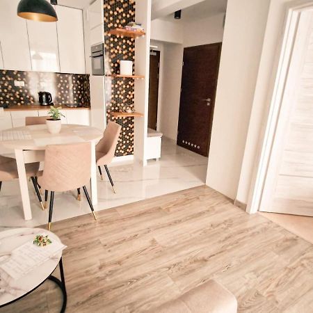 Royal 112 Apartment Kolobrzeg Exterior photo