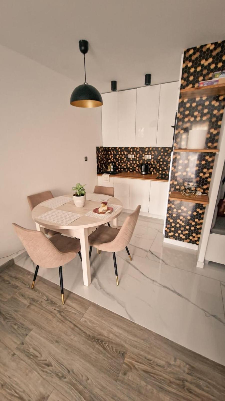 Royal 112 Apartment Kolobrzeg Exterior photo